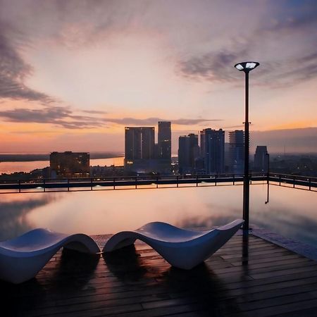 Hotel Serviced Condo Unique Infinity Pool With Mekong River View プノンペン エクステリア 写真