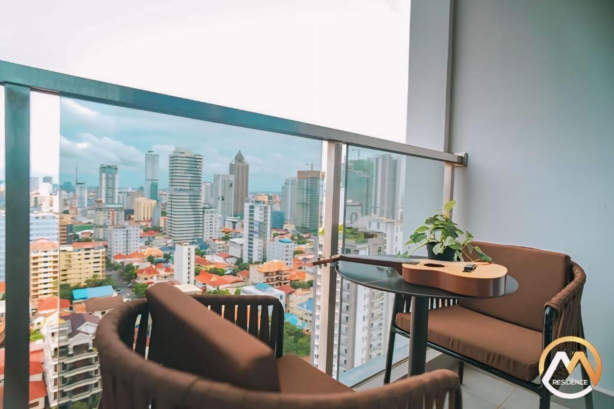 Hotel Serviced Condo Unique Infinity Pool With Mekong River View プノンペン エクステリア 写真