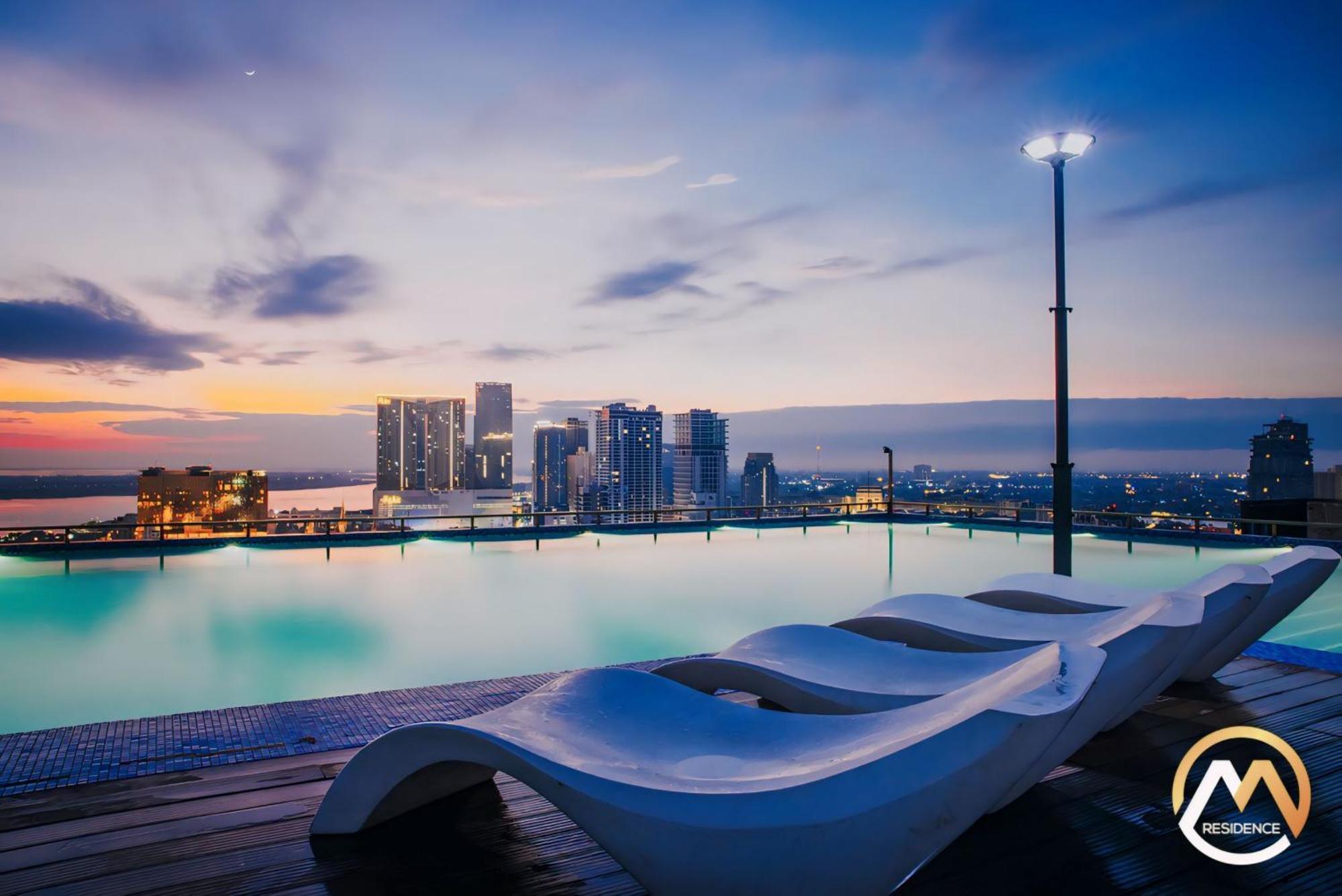 Hotel Serviced Condo Unique Infinity Pool With Mekong River View プノンペン エクステリア 写真